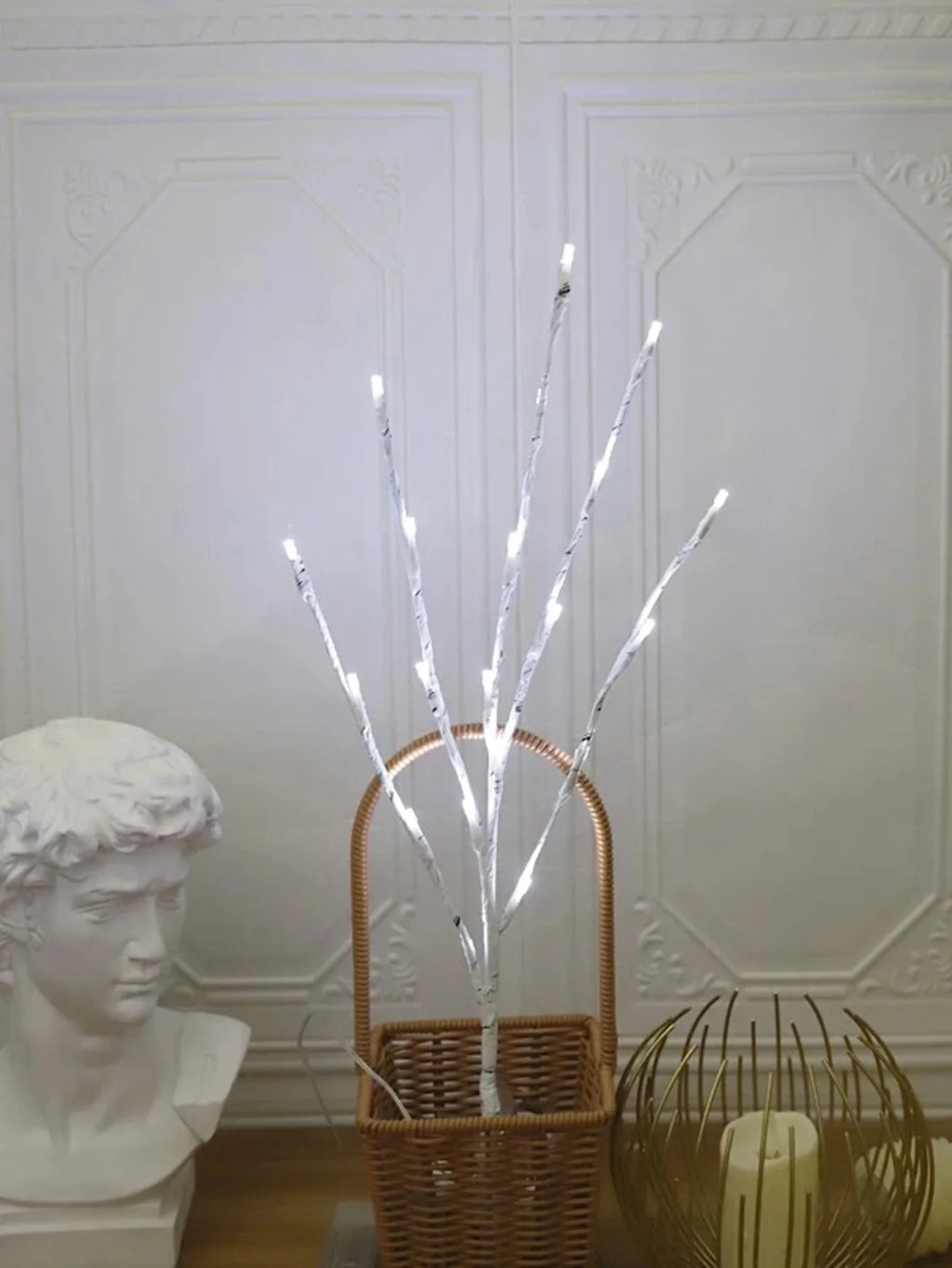 Ramo de Bétula com Luzes LED – Elegância e Brilho para Suas Festas